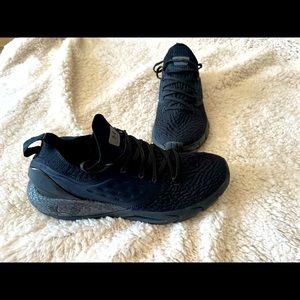 Black under armour phantoms mens shoes size 10.5